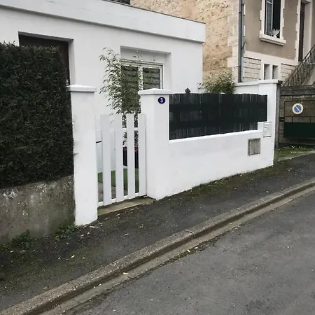 Holiday home Charmante Maison De *